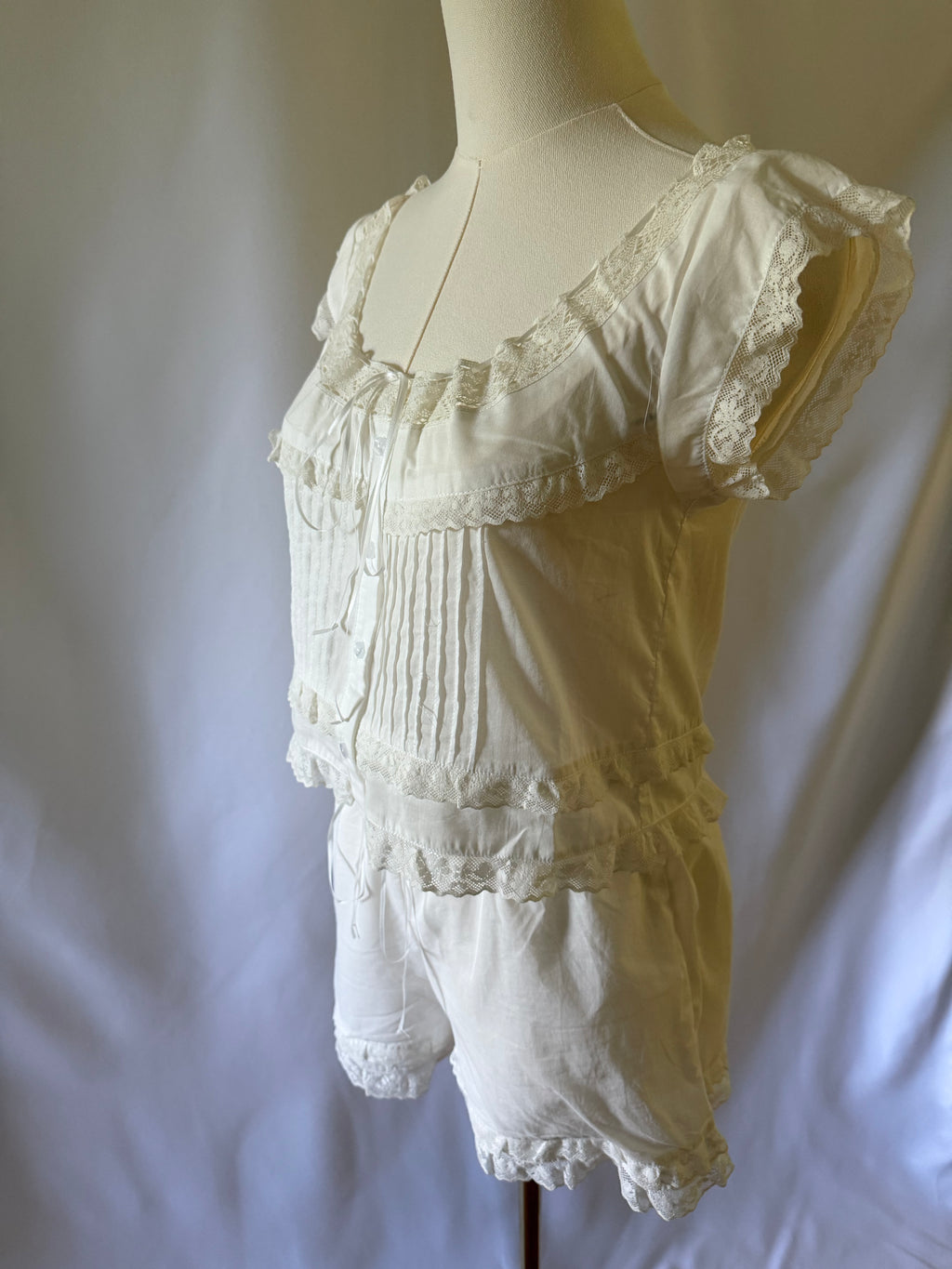 Amaya White Cotton Set